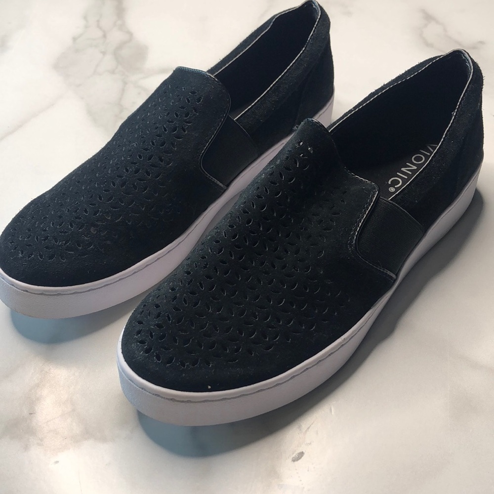 Vionic Kani Suede Slip On Sneaker Black WOMENS Size 9